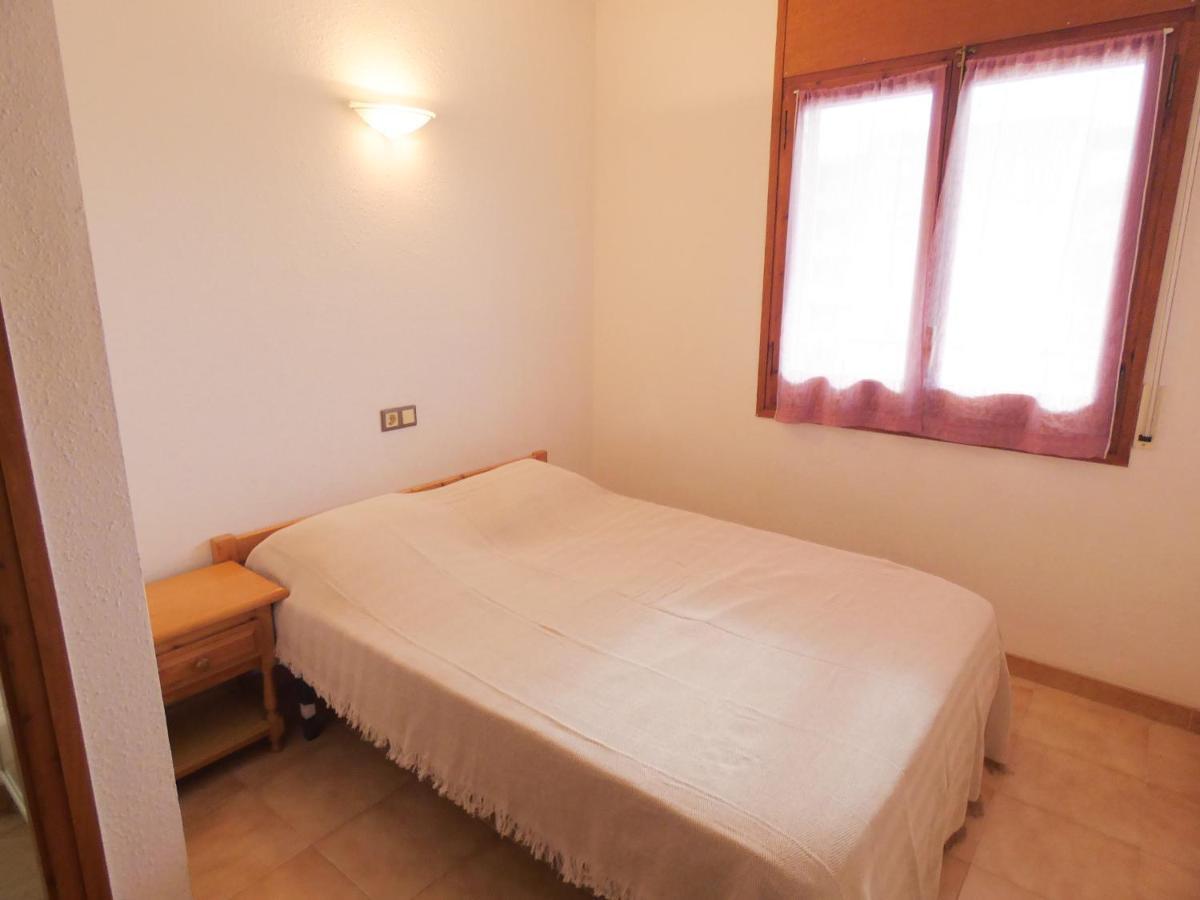 La Platja 3C Apto. Con Un Dormitorio, 200M Playa Y Plaza De Parking Росас Экстерьер фото